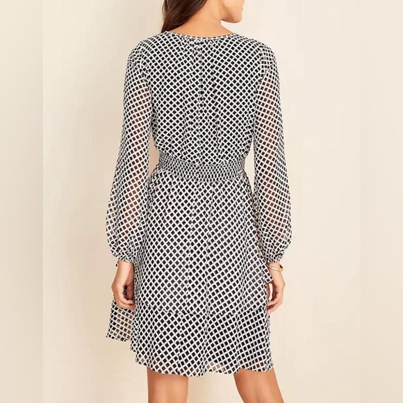 Like New Ann Taylor Size 0 Black and White Mini Dress - Picture 2 of 7